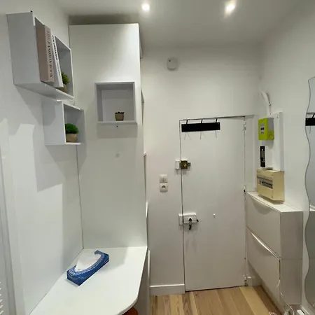 Unbeatable Location! Cozy Parisian Getaway For Two アパート *