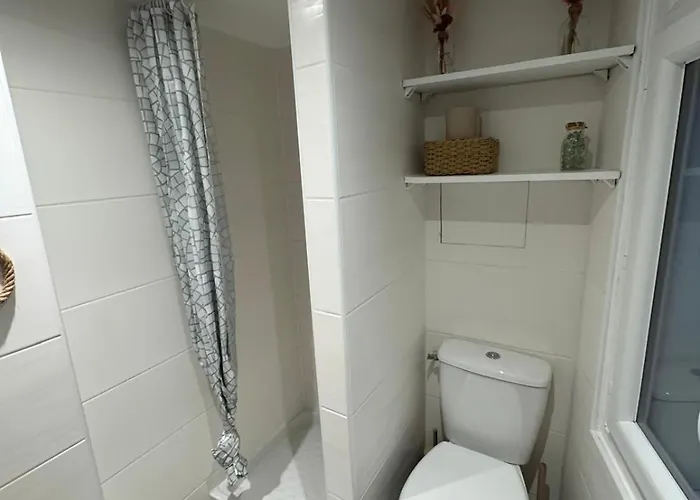 Unbeatable Location! Cozy Parisian Getaway For Two דירה פריז